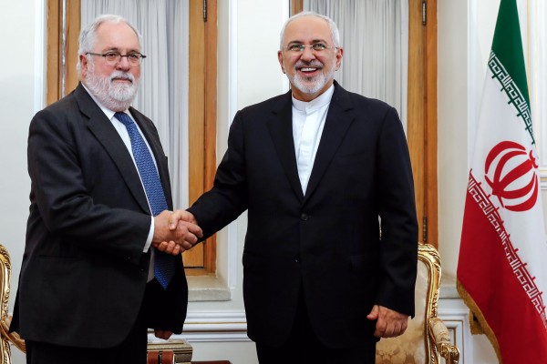  Iran's Foreign Minister meeting with EU energy commissioner