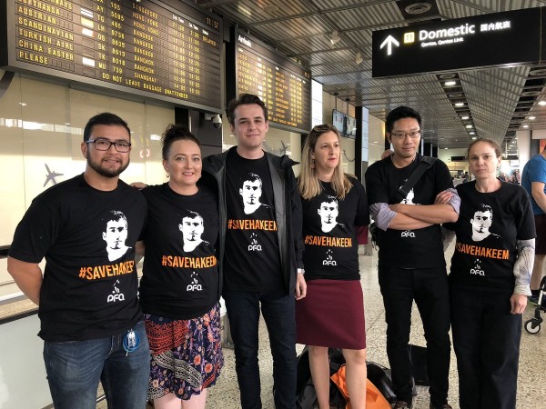 أستراليون يشاركون في استقبال حكيم العريبي بمطار ملبورن